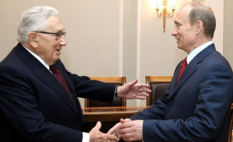 Buvęs JAV sekretorius Henry A. Kissingeris: Ukraina turi Rusijai atiduoti dalį teritorijos, kad būtų nutrauktas karas